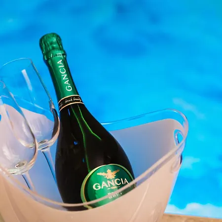 Luxuite Con Piscina E Jacuzzi *