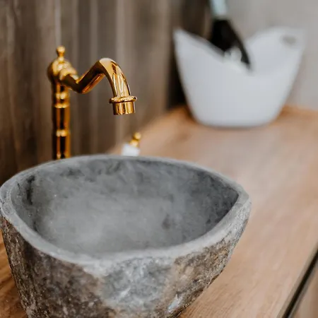 Luxuite Con Piscina E Jacuzzi Villa Alberobello