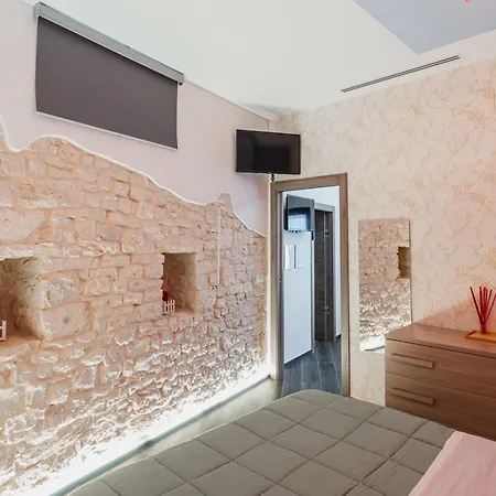 Luxuite Con Piscina E Jacuzzi Villa